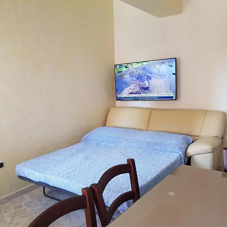Business & Holidays * Palmi